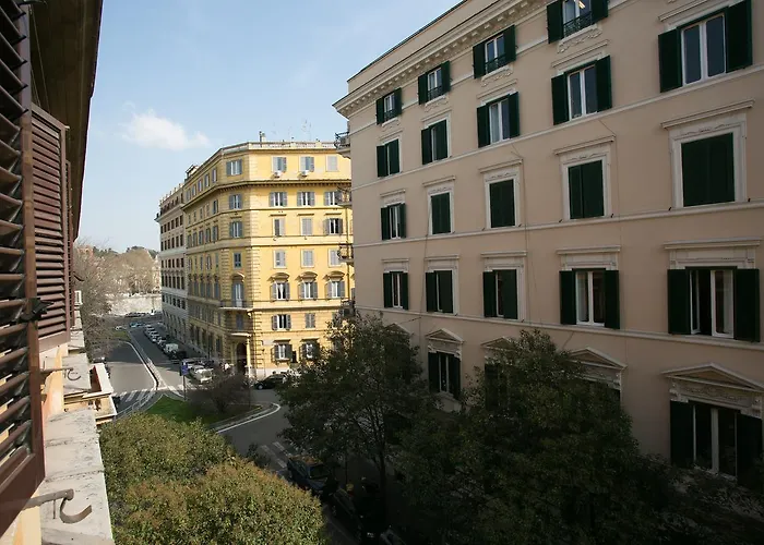 Appartement Cola Di Rienzo A E B Rome